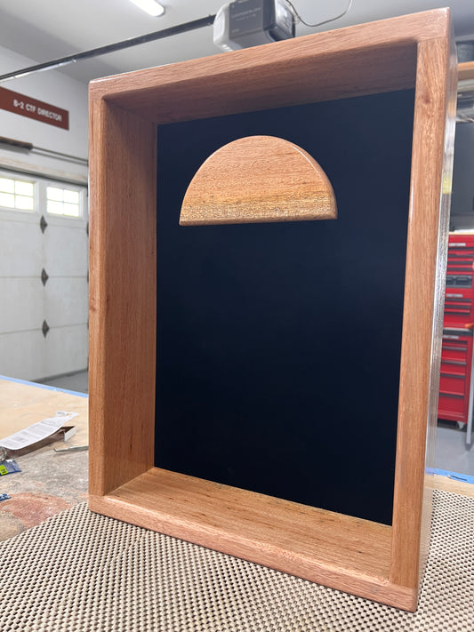 Lei Shadow Box